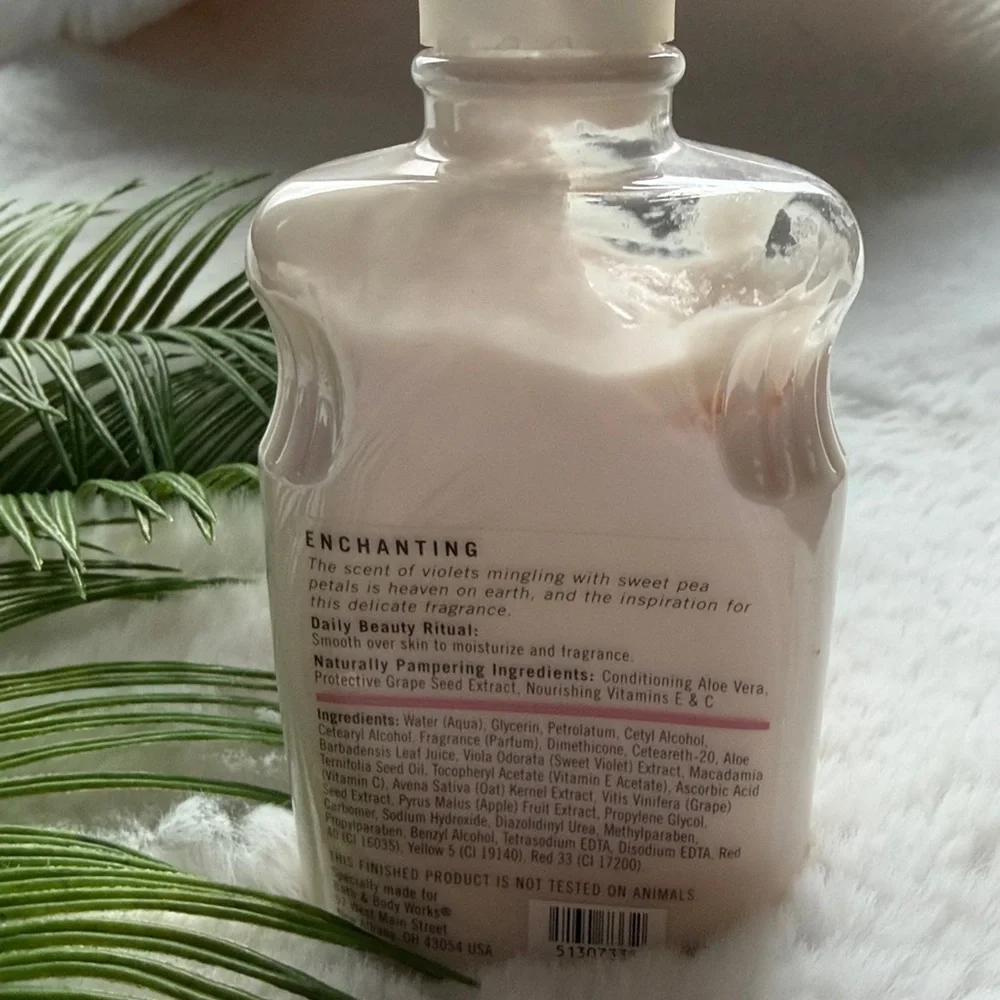Vintage Bath & Body Works Sweet Pea Lotion